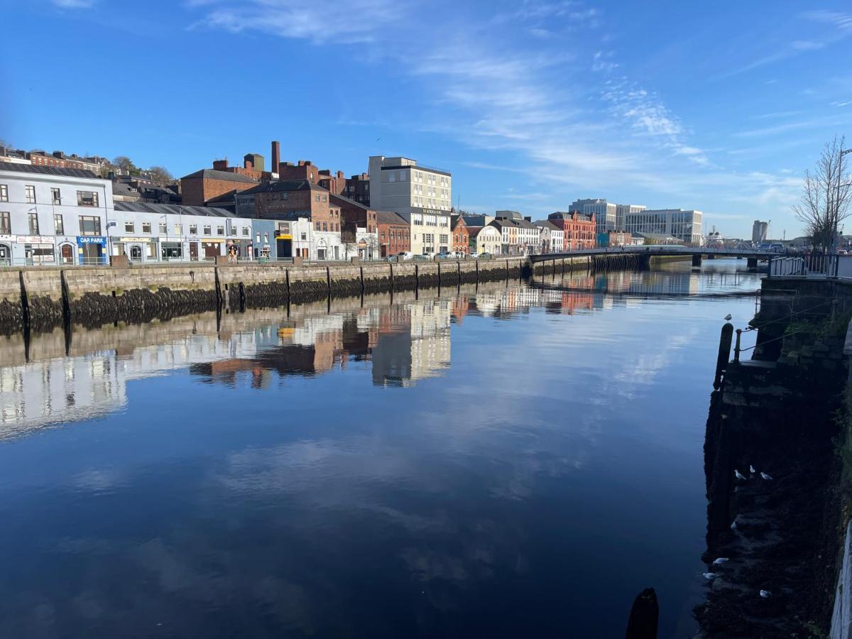 Cork City En-Suite Single Room 외부 사진