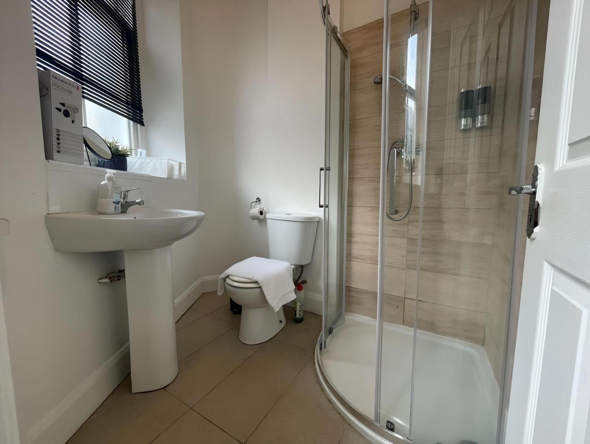 Cork City En-Suite Single Room 외부 사진